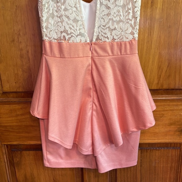 Trac Peplum & Lace Dress - Size Small🍑 - Picture 6 of 10
